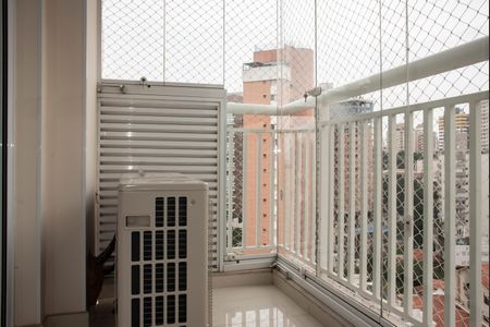 Apartamento à venda com 115m², 2 quartos e 2 vagasVaranda da Suíte 1