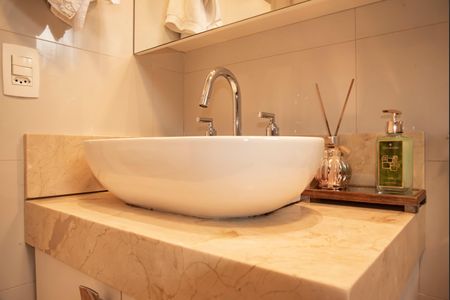 Apartamento à venda com 115m², 2 quartos e 2 vagasBanheiro da Suíte 1