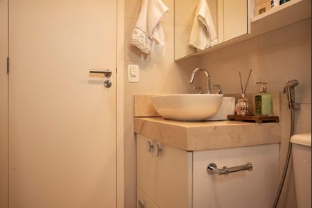 Apartamento à venda com 115m², 2 quartos e 2 vagasBanheiro da Suíte 1