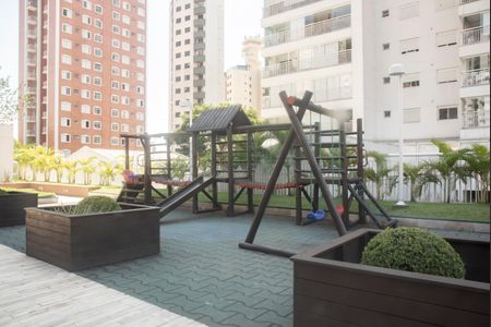 Apartamento à venda com 115m², 2 quartos e 2 vagasÁrea comum - Playground