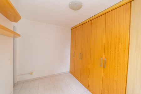 Apartamento à venda com 57m², 2 quartos e 1 vagaQuarto 2