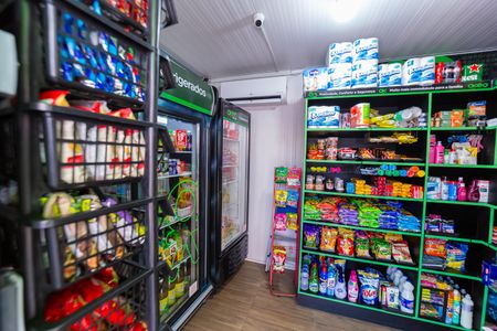 Apartamento à venda com 57m², 2 quartos e 1 vagaMini Mercado