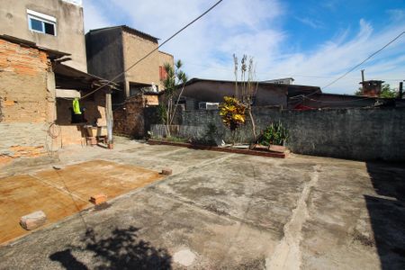 Casa à venda com 83m², 3 quartos e 1 vagaQuintal