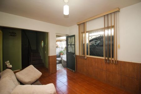 Casa à venda com 83m², 3 quartos e 1 vagaSala