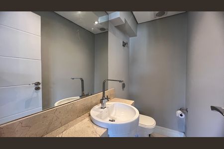 Apartamento para alugar com 180m², 2 quartos e 2 vagas Apartamento para alugar com 180m², 2 quartos e 2 vagasLavabo