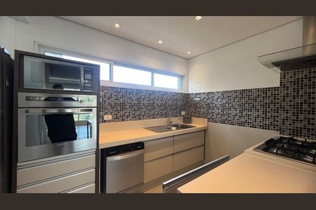 Apartamento para alugar com 180m², 2 quartos e 2 vagas Apartamento para alugar com 180m², 2 quartos e 2 vagasCozinha