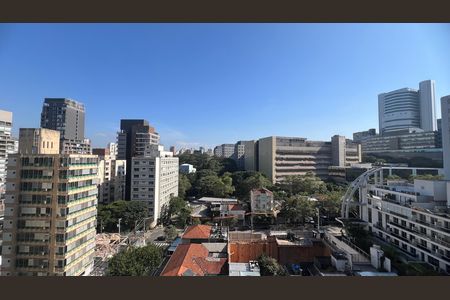Apartamento para alugar com 180m², 2 quartos e 2 vagas Apartamento para alugar com 180m², 2 quartos e 2 vagasVista da Sala