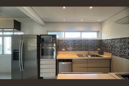 Apartamento para alugar com 180m², 2 quartos e 2 vagas Apartamento para alugar com 180m², 2 quartos e 2 vagasCozinha