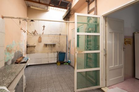 Casa à venda com 108m², 3 quartos e 1 vagaÁrea de Serviço