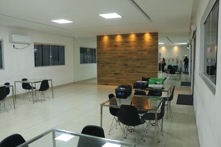 Apartamento para alugar com 50m², 2 quartos e sem vagaÁrea comum - Salão de Festas