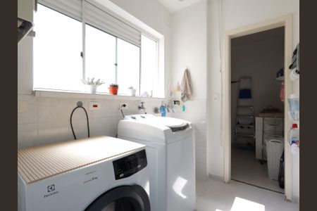 Apartamento à venda com 85m², 2 quartos e 2 vagasÁrea de Serviço