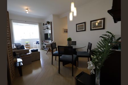 Apartamento à venda com 85m², 2 quartos e 2 vagasSala