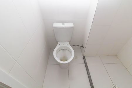 Banheiro Social de apartamento à venda com 1 quarto, 35m² em Conjunto Residencial José Bonifácio, São Paulo