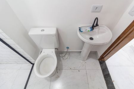 Apartamento à venda com 42m², 2 quartos e sem vaga Apartamento à venda com 42m², 2 quartos e sem vagaBanheiro