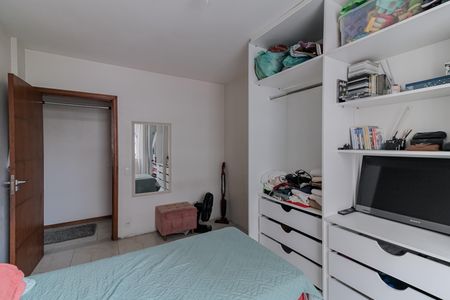 Apartamento à venda com 115m², 3 quartos e 1 vagaQuarto 2 