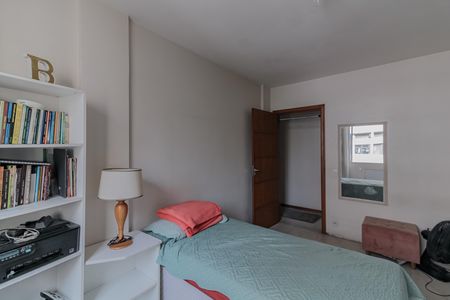 Apartamento à venda com 115m², 3 quartos e 1 vagaQuarto 2 