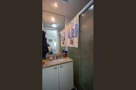 Apartamento à venda com 71m², 2 quartos e 1 vagaBanheiro Social