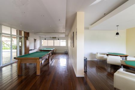 Apartamento à venda com 71m², 2 quartos e 1 vagaÁrea Comum - Salão de Jogos