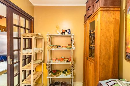 Casa à venda com 225m², 3 quartos e 3 vagasQuarto de Serviço