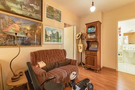 Casa à venda com 225m², 3 quartos e 3 vagasCorredor