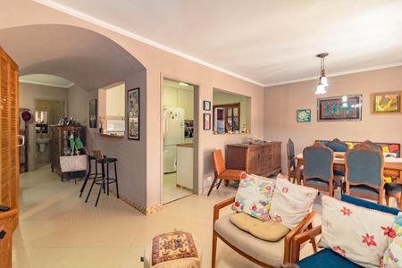 Casa à venda com 225m², 3 quartos e 3 vagasSala