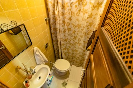 Casa à venda com 225m², 3 quartos e 3 vagasBanheiro de Serviço