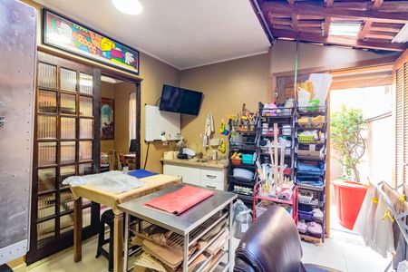 Casa à venda com 225m², 3 quartos e 3 vagasÁrea de Serviço