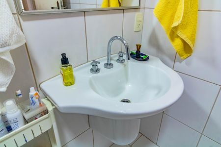 Casa à venda com 225m², 3 quartos e 3 vagasBanheiro Social