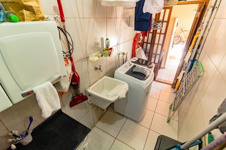 Casa à venda com 225m², 3 quartos e 3 vagasÁrea de Serviço