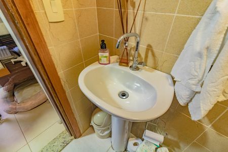 Casa à venda com 225m², 3 quartos e 3 vagasBanheiro de Serviço