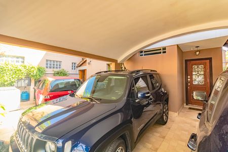 Casa à venda com 225m², 3 quartos e 3 vagasGaragem
