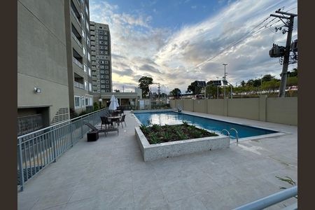 Apartamento para alugar com 60m², 2 quartos e 1 vagaÁrea comum - Piscina