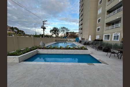 Apartamento para alugar com 60m², 2 quartos e 1 vagaÁrea comum - Piscina