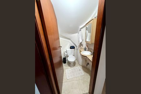 Casa à venda com 160m², 3 quartos e 2 vagas Casa à venda com 160m², 3 quartos e 2 vagasLavabo