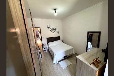 Casa à venda com 160m², 3 quartos e 2 vagas Casa à venda com 160m², 3 quartos e 2 vagasQuarto Suíte