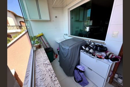 Casa à venda com 160m², 3 quartos e 2 vagas Casa à venda com 160m², 3 quartos e 2 vagasLavanderia