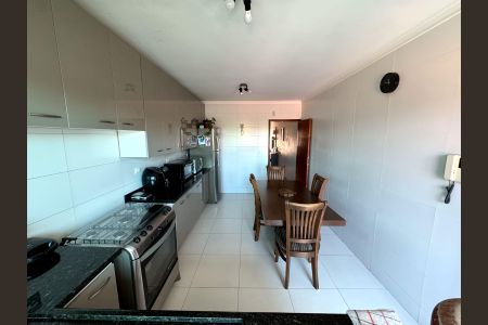 Casa à venda com 160m², 3 quartos e 2 vagas Casa à venda com 160m², 3 quartos e 2 vagasCozinha