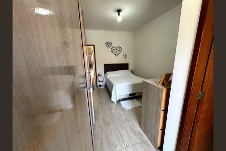 Casa à venda com 160m², 3 quartos e 2 vagas Casa à venda com 160m², 3 quartos e 2 vagasQuarto Suíte
