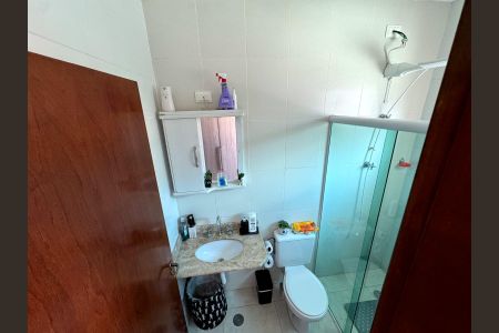 Casa à venda com 160m², 3 quartos e 2 vagas Casa à venda com 160m², 3 quartos e 2 vagasBanheiro da Suíte