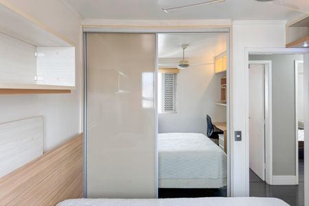 Apartamento à venda com 105m², 3 quartos e 1 vagaSuíte - Armários