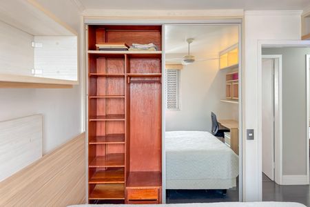 Apartamento à venda com 105m², 3 quartos e 1 vagaSuíte - Armários