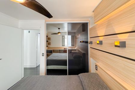 Apartamento à venda com 105m², 3 quartos e 1 vagaQuarto 2 - Armários