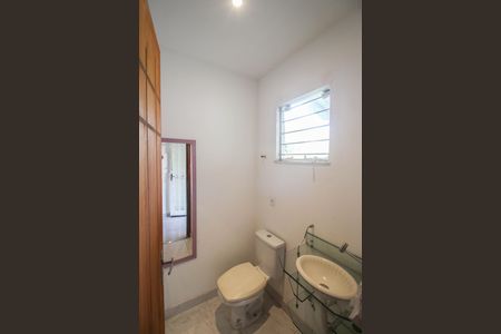 Casa para alugar com 180m², 5 quartos e 2 vagasBanheiro 3