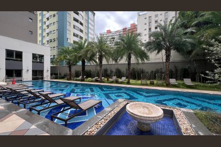 Studio à venda com 28m², 1 quarto e sem vaga Studio à venda com 28m², 1 quarto e sem vagaPiscina