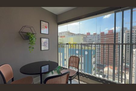 Studio à venda com 28m², 1 quarto e sem vaga Studio à venda com 28m², 1 quarto e sem vagaVaranda