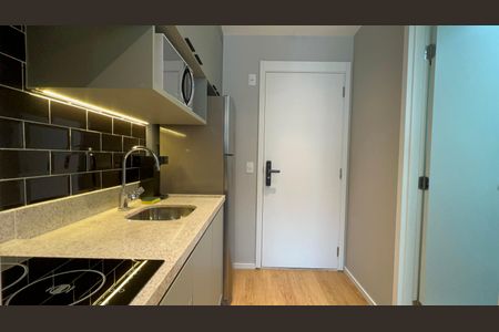 Studio à venda com 28m², 1 quarto e sem vaga Studio à venda com 28m², 1 quarto e sem vagaCozinha