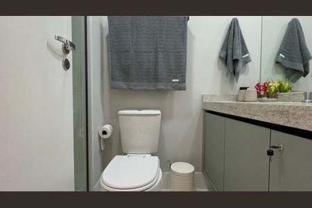 Studio à venda com 28m², 1 quarto e sem vaga Studio à venda com 28m², 1 quarto e sem vagaBanheiro
