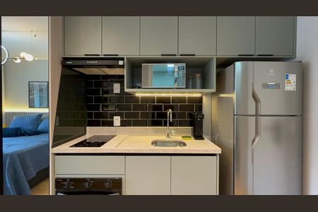 Studio à venda com 28m², 1 quarto e sem vaga Studio à venda com 28m², 1 quarto e sem vagaCozinha