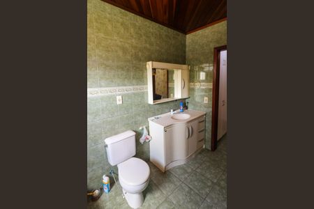 Casa à venda com 402m², 5 quartos e 5 vagasBanheiro 2