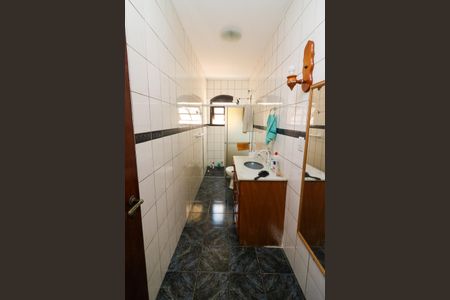 Casa à venda com 402m², 5 quartos e 5 vagasBanheiro 1